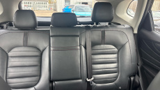 MG Hs 1.5 T-GDI Exclusive 5dr DCT Petrol Hatchback